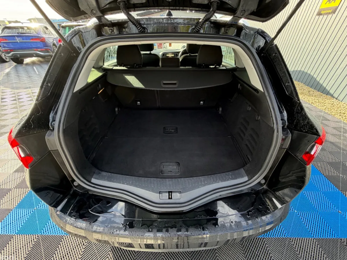 Renault Megane Estate, Diesel, 2020, Black