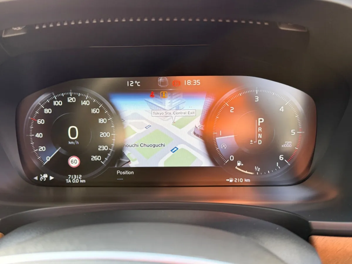 Volvo V90 Estate, Diesel, 2019, Silver