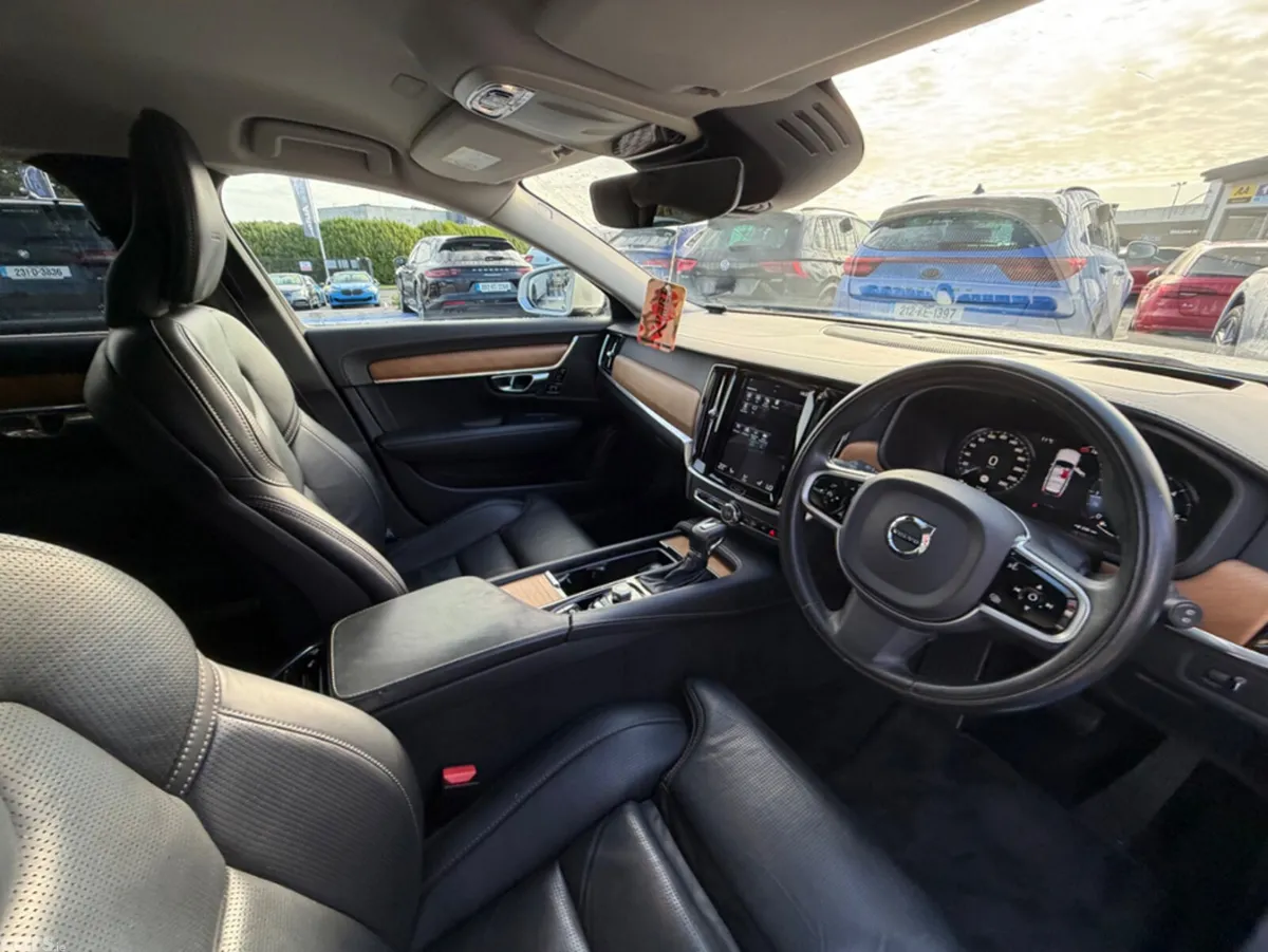Volvo V90 Estate, Diesel, 2019, Silver