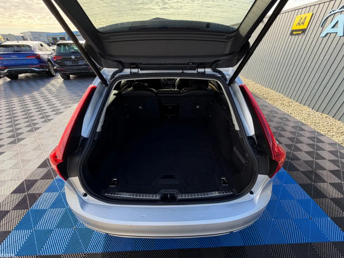 Volvo V90 Estate, Diesel, 2019, Silver