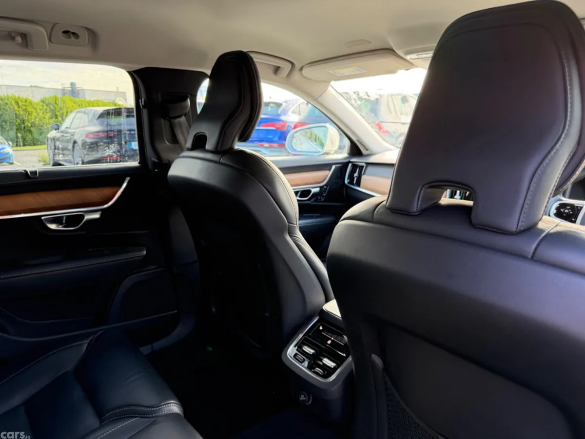 Volvo V90 Estate, Diesel, 2019, Silver