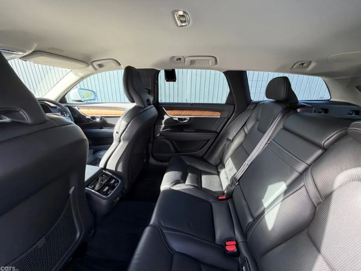 Volvo V90 Estate, Diesel, 2019, Silver