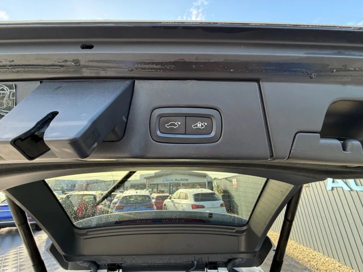 Volvo V90 Estate, Diesel, 2019, Silver