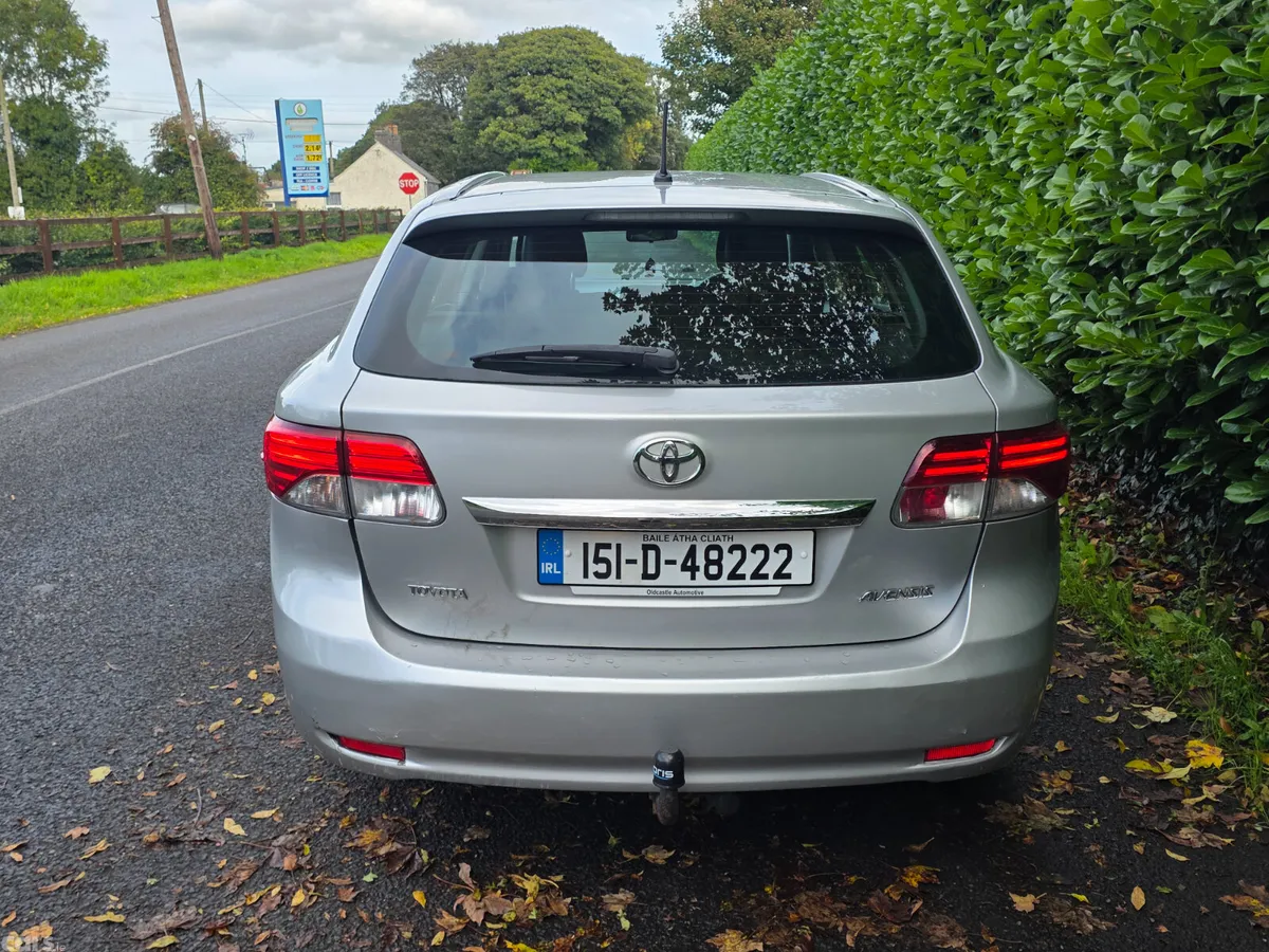 Toyota Avensis Estate, Diesel, 2015, Silver