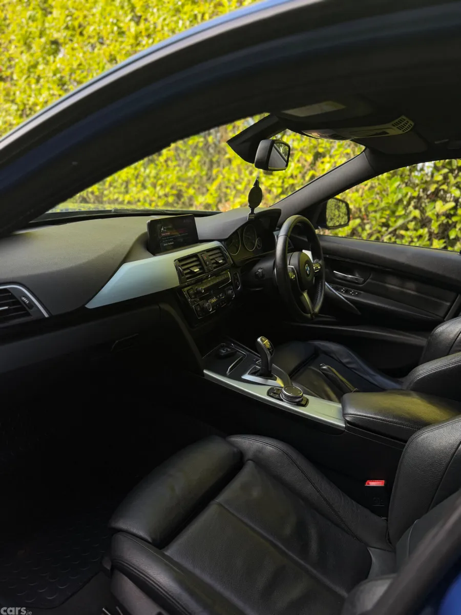 BMW 3-Series Saloon, Diesel, 2016, Blue