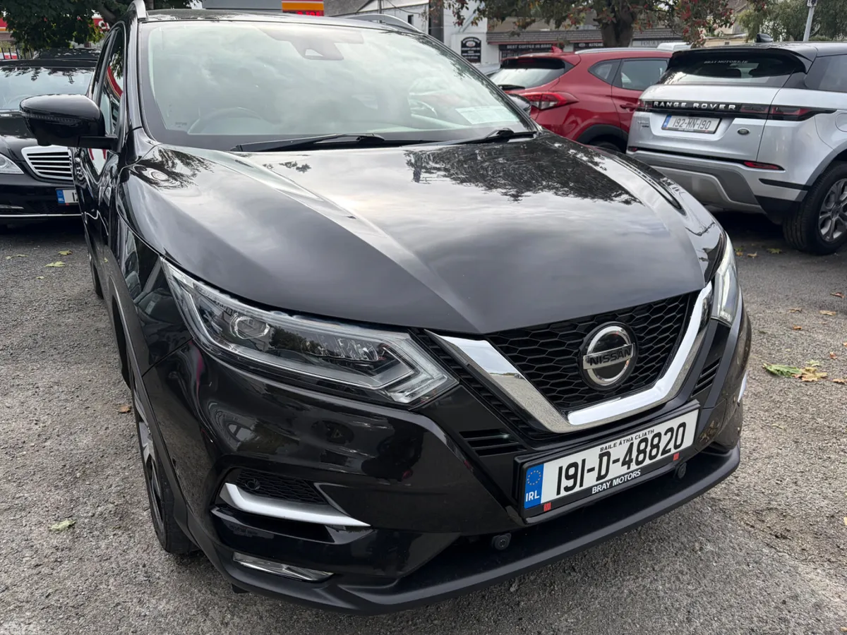 Nissan Qashqai Hatchback, Diesel, 2019, Black