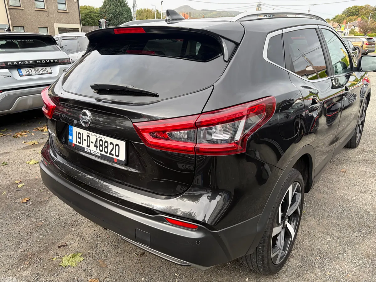 Nissan Qashqai Hatchback, Diesel, 2019, Black