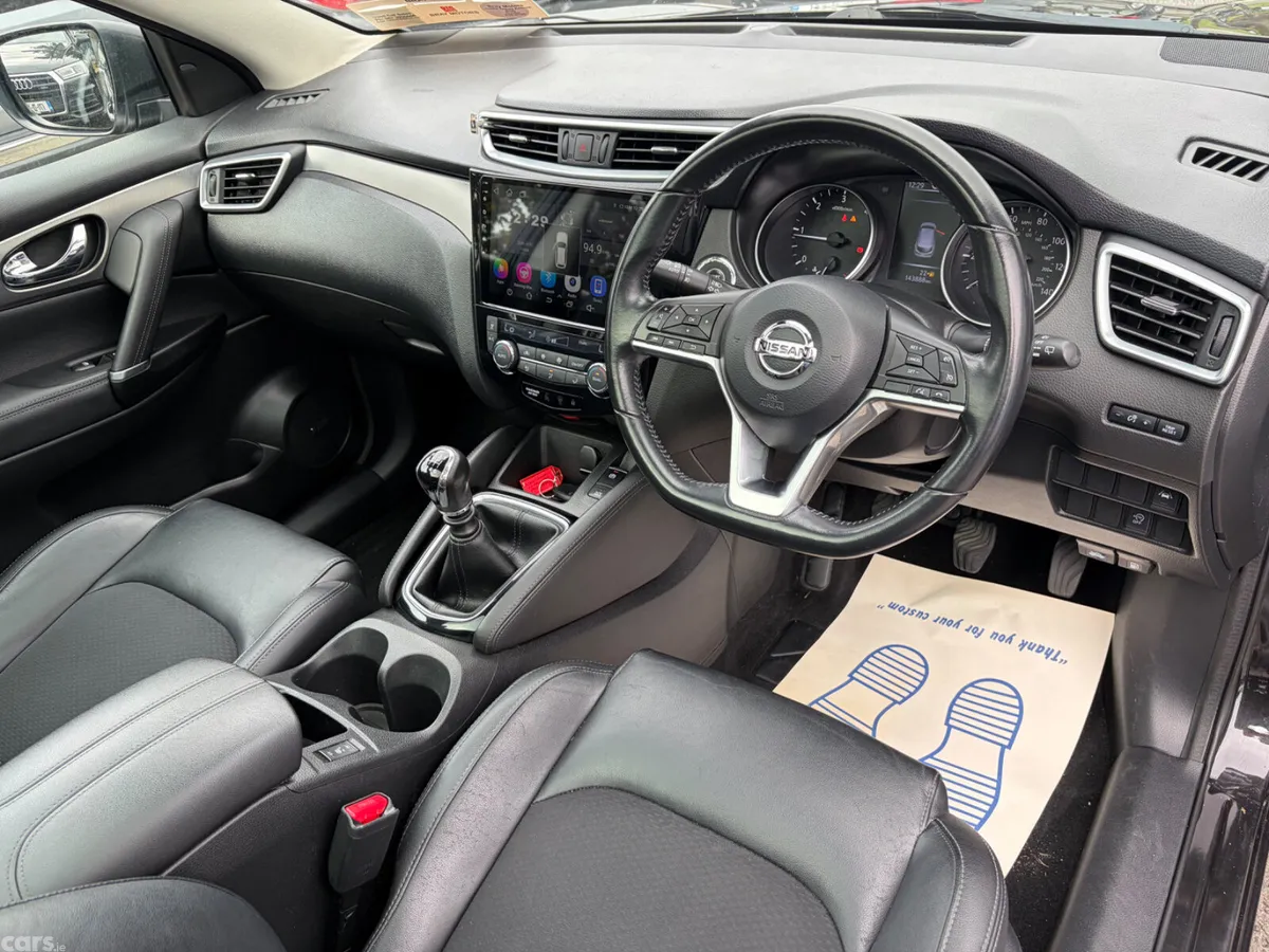 Nissan Qashqai Hatchback, Diesel, 2019, Black