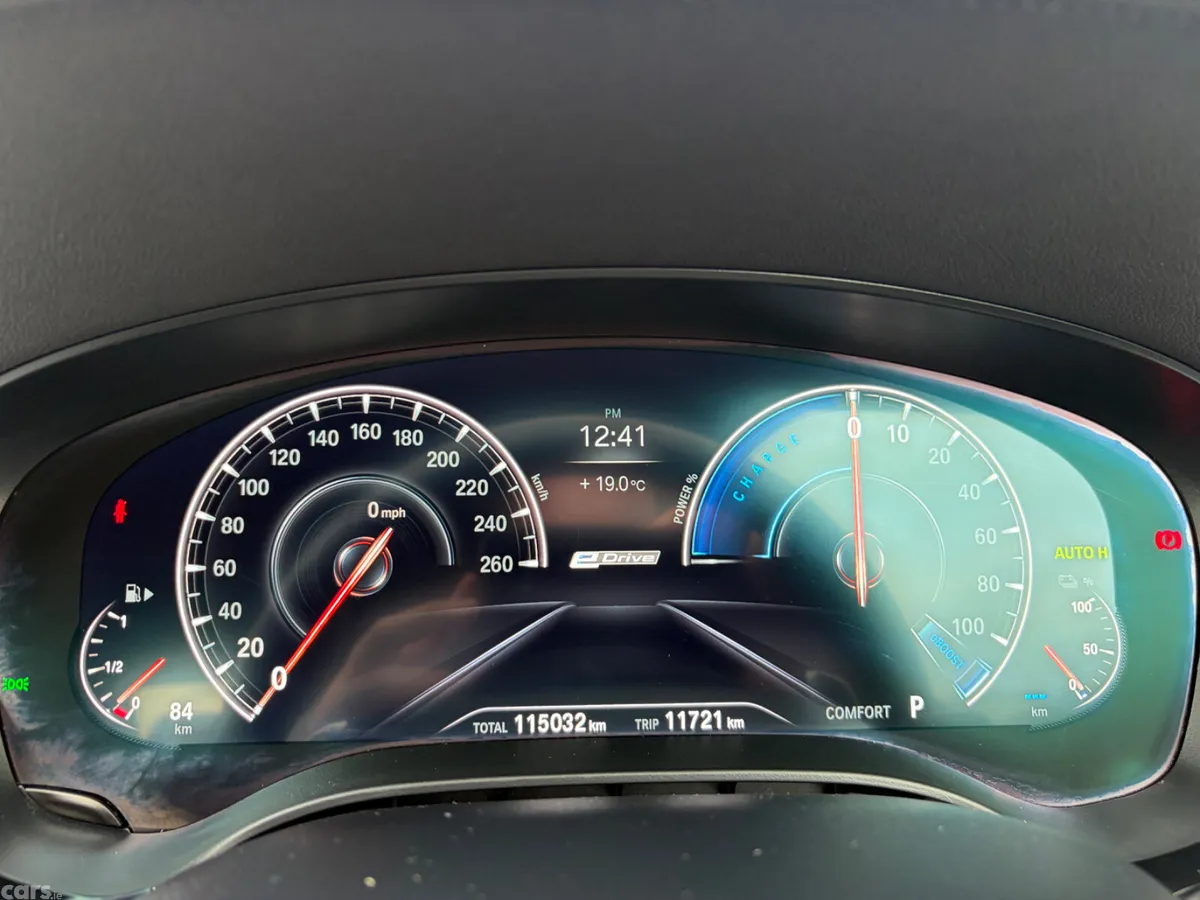 BMW 5-Series Saloon, Petrol Plug-in Hybrid, 2018, White