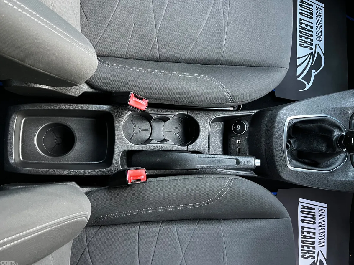 Ford Fiesta Hatchback, Petrol, 2015, Blue