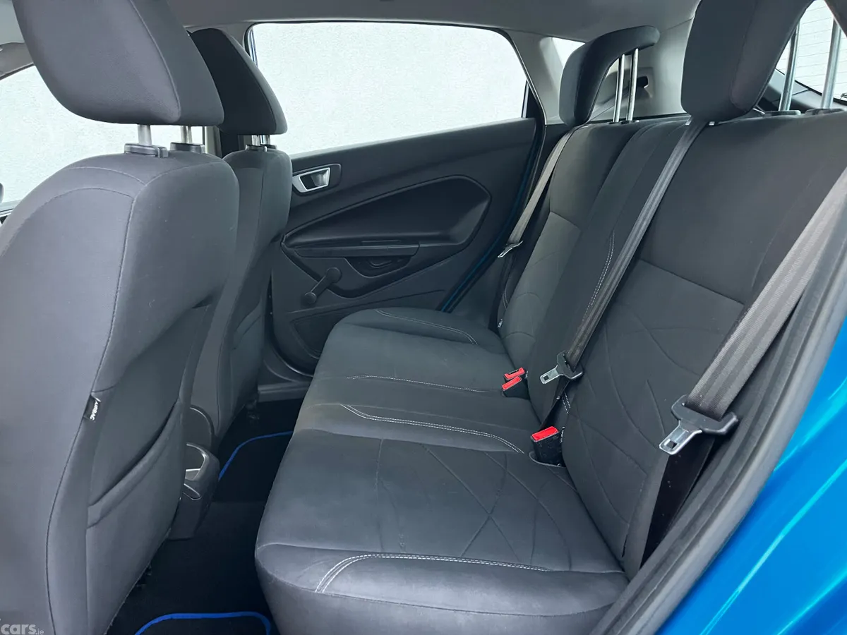 Ford Fiesta Hatchback, Petrol, 2015, Blue