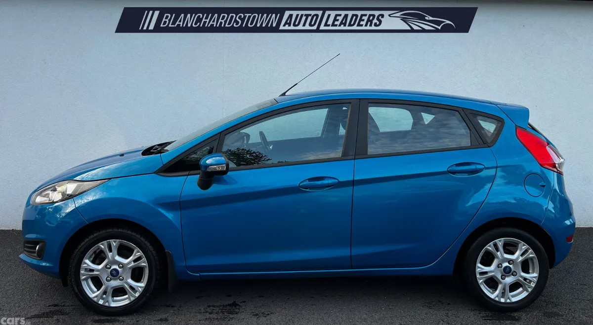 Ford Fiesta Hatchback, Petrol, 2015, Blue