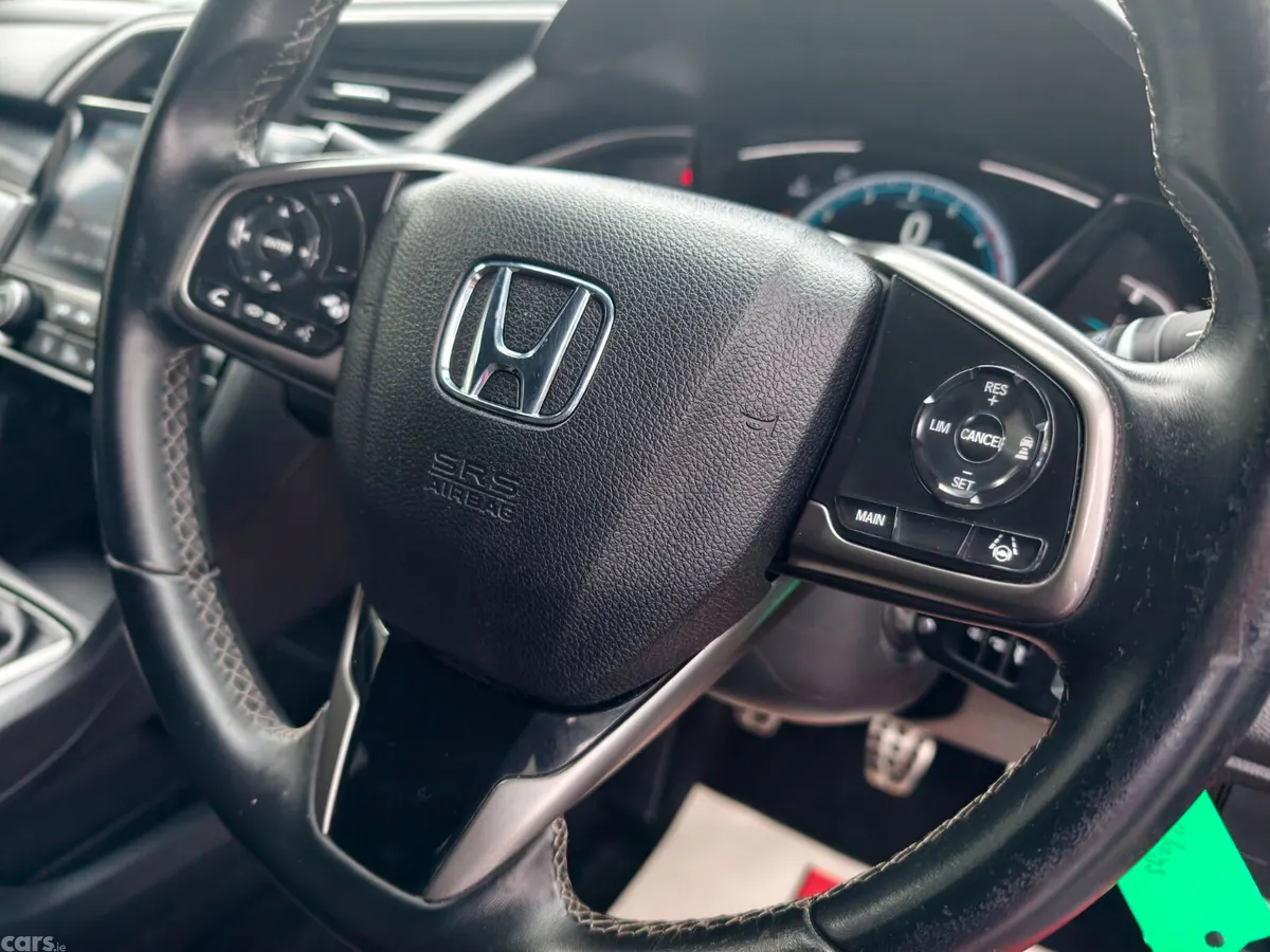 Honda Civic Hatchback, Petrol, 2021, Red