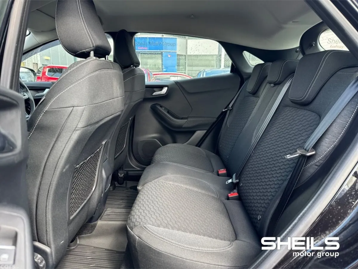 Ford Puma MPV, Petrol Hybrid, 2022, Black