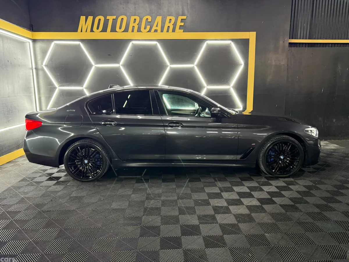 BMW 5-Series Saloon, Petrol Plug-in Hybrid, 2017, Grey