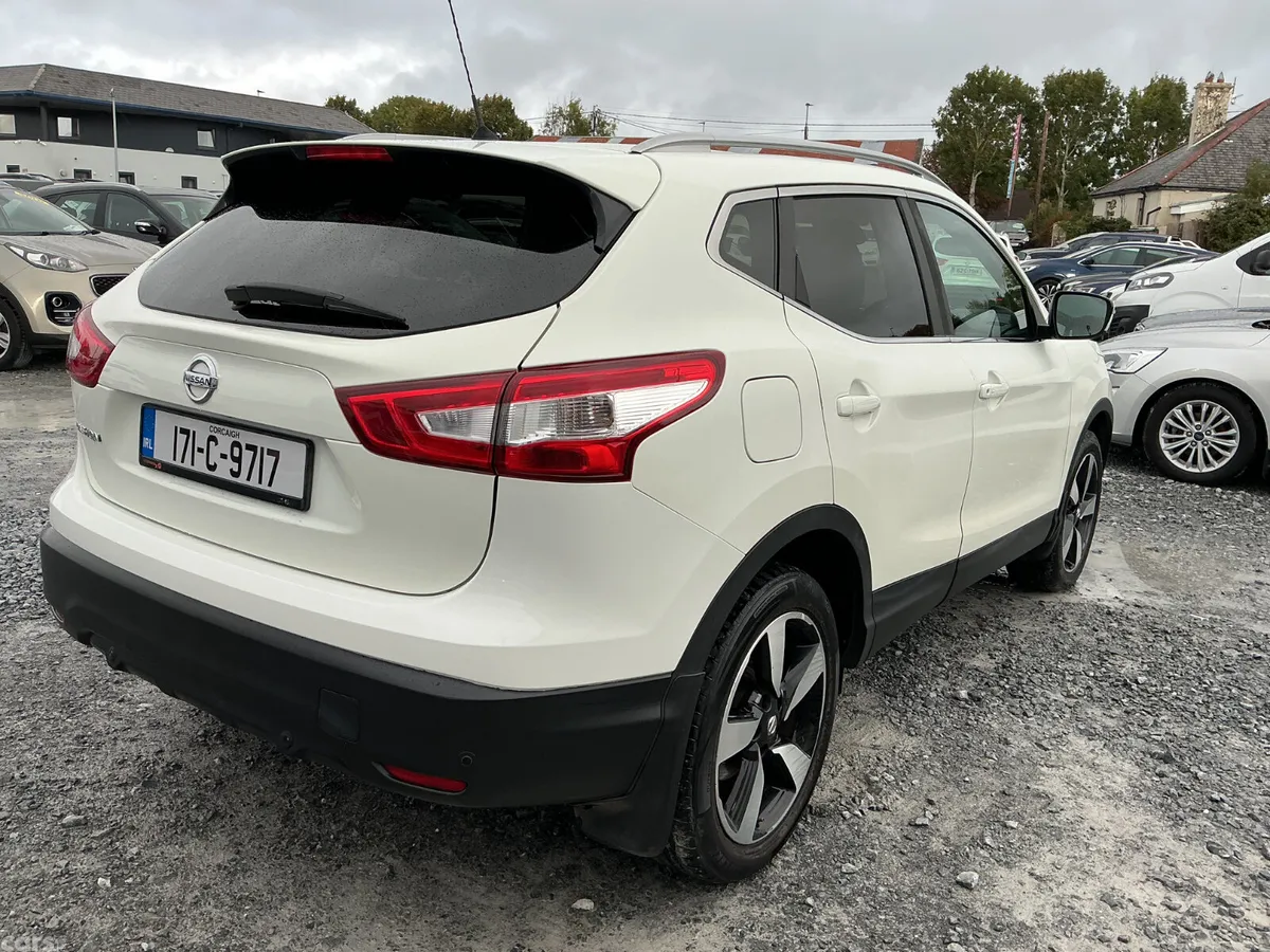 Nissan Qashqai SUV, Diesel, 2017, White