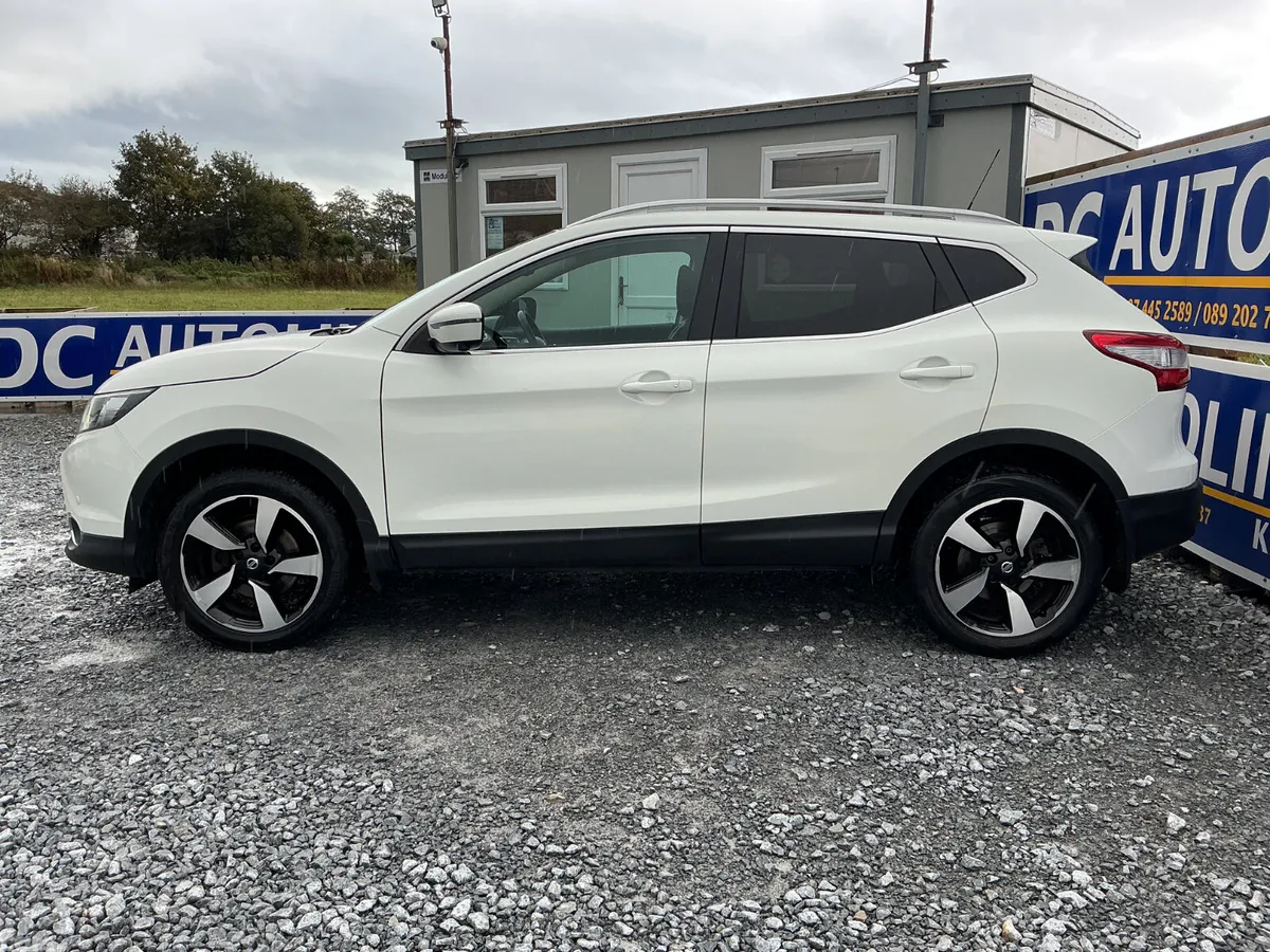 Nissan Qashqai SUV, Diesel, 2017, White