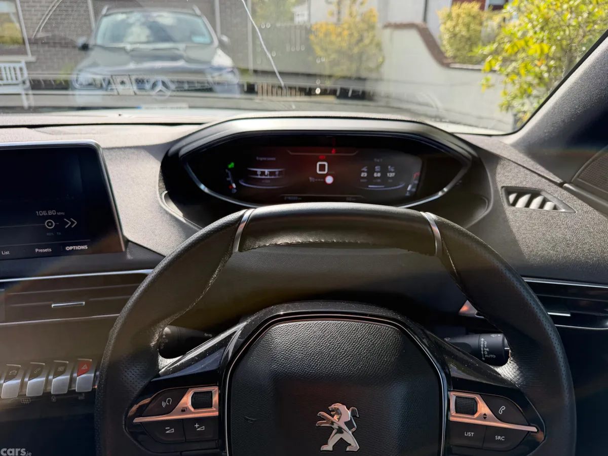 Peugeot 3008 MPV, Diesel, 2018, White