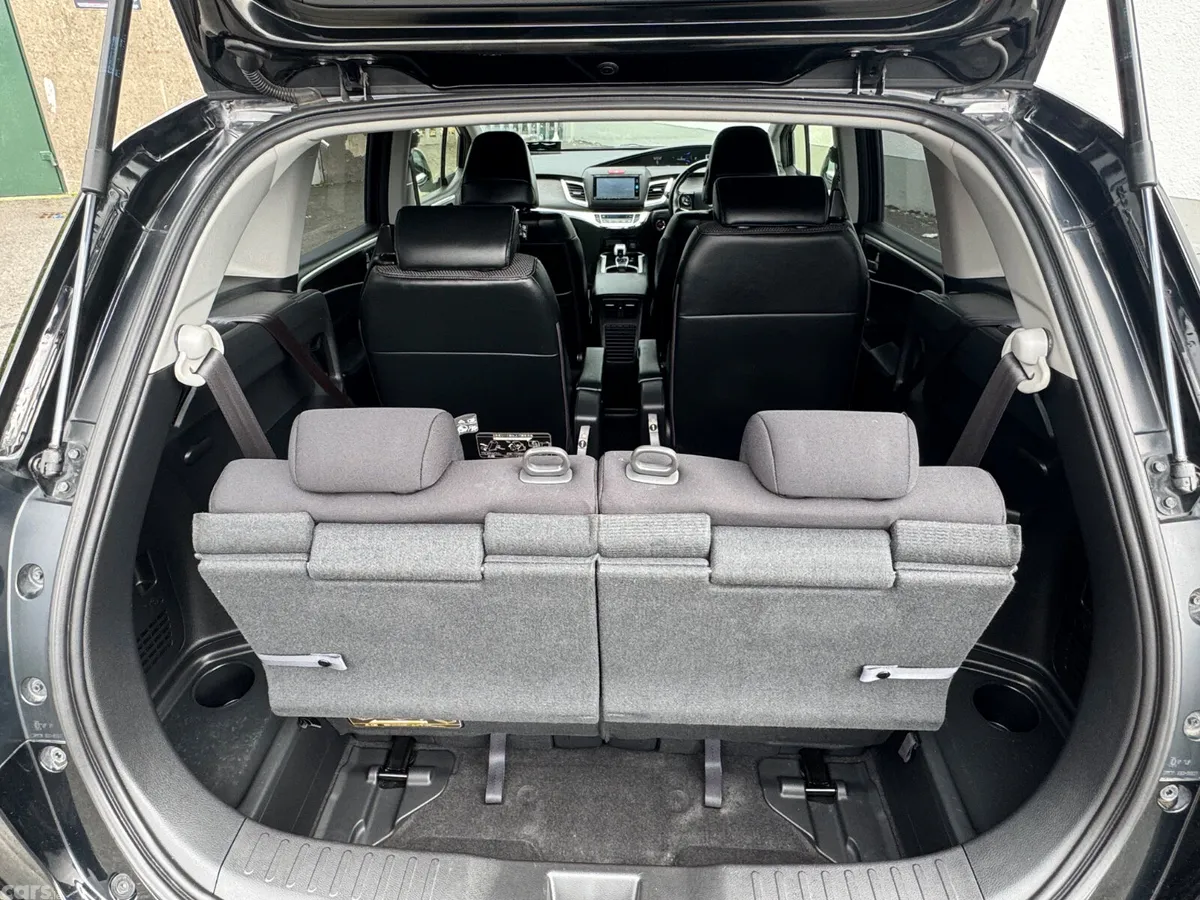 Honda Jade MPV, Petrol Hybrid, 2015, Black