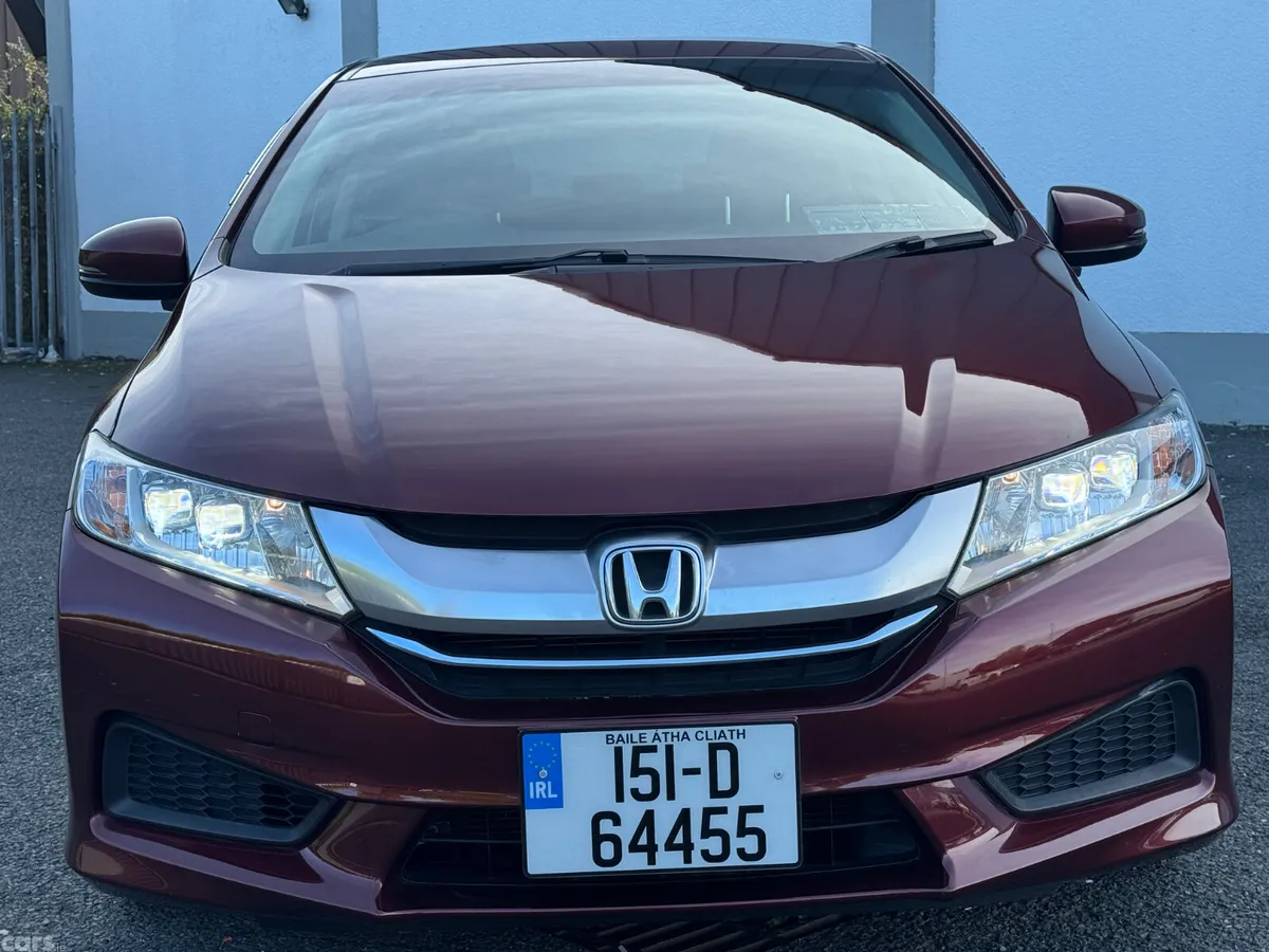 Honda Grace Saloon, Petrol Hybrid, 2015, Red