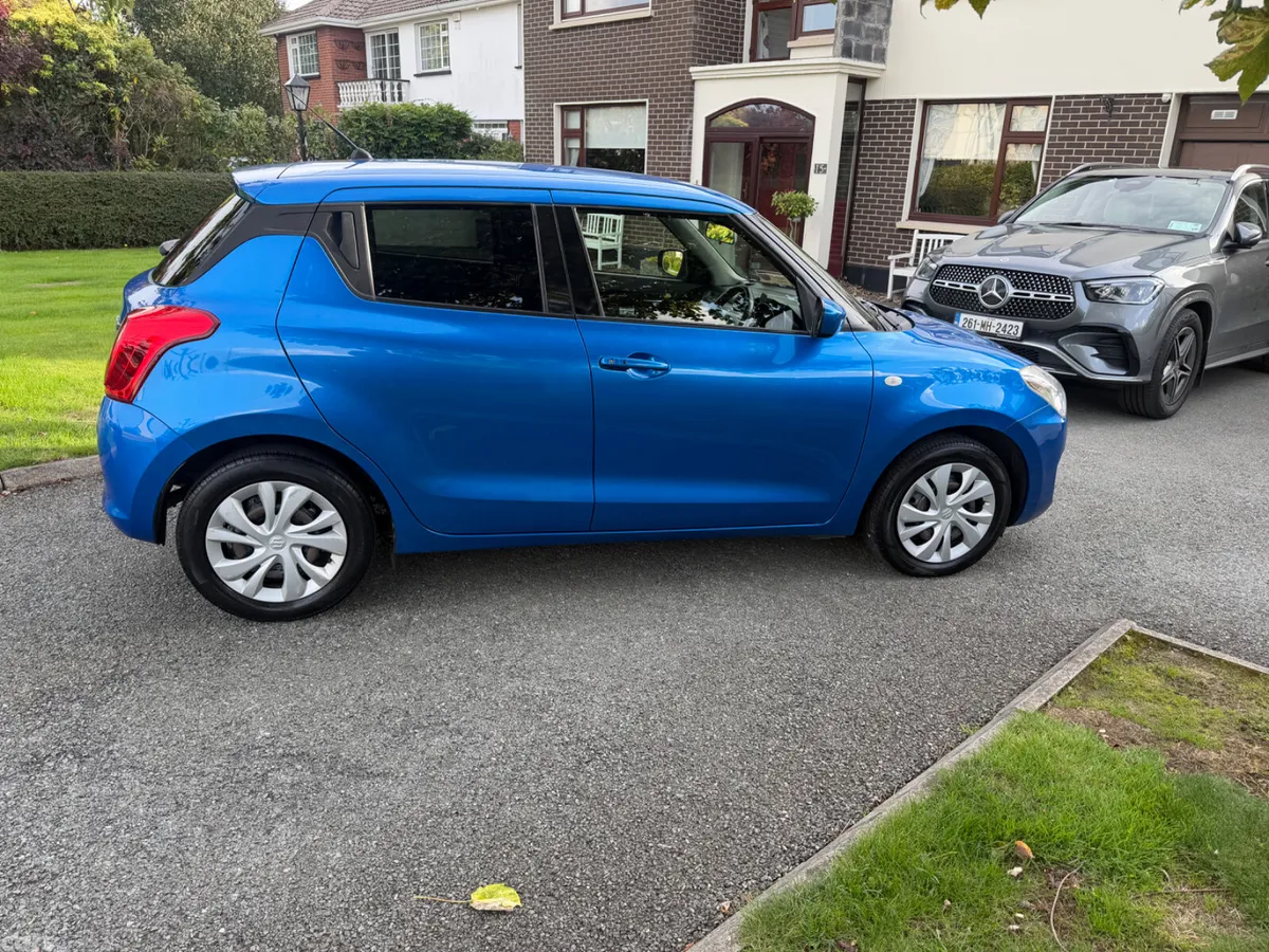 Suzuki Swift Hatchback, Petrol, 2019, Blue