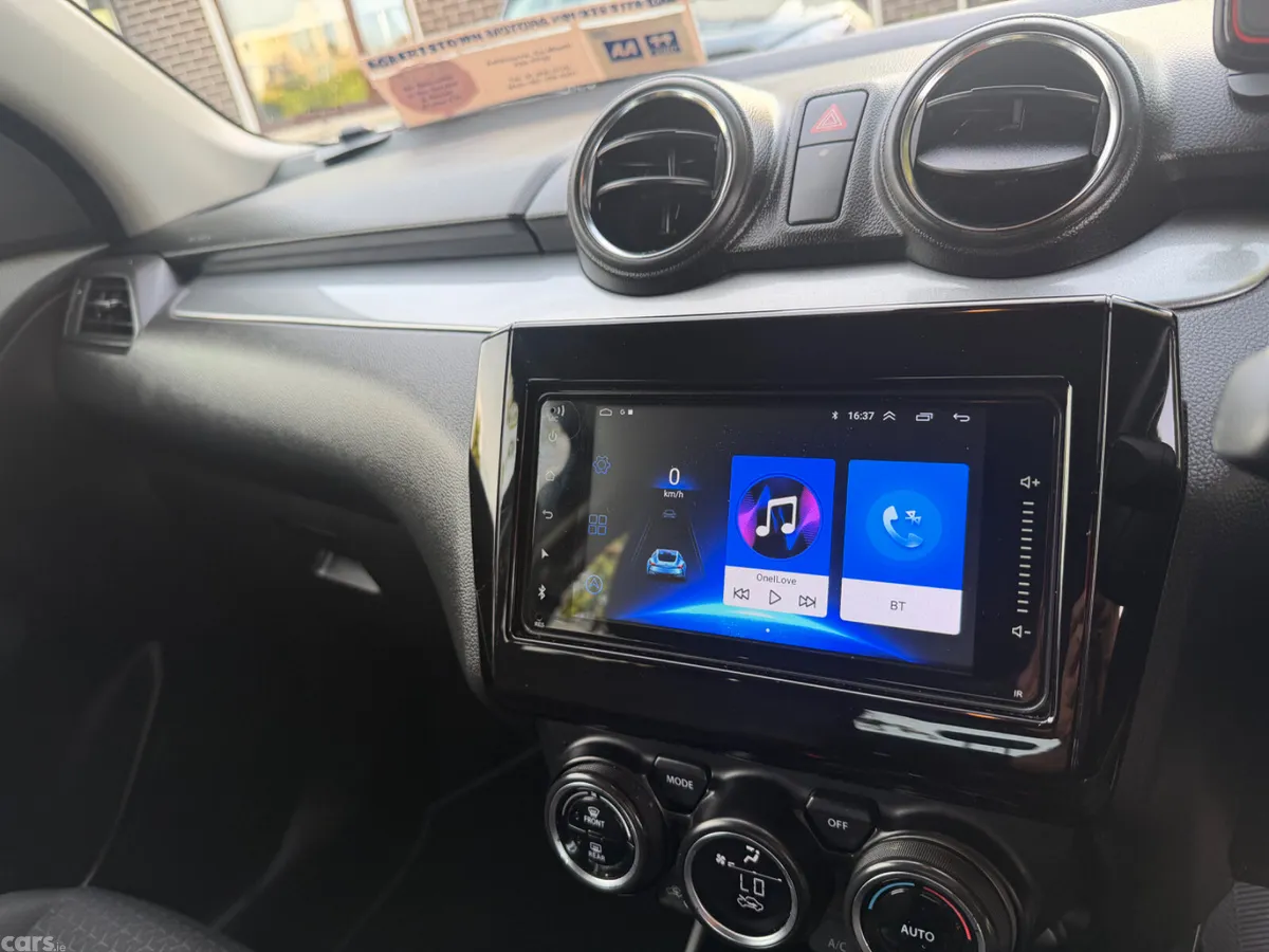 Suzuki Swift Hatchback, Petrol, 2019, Blue