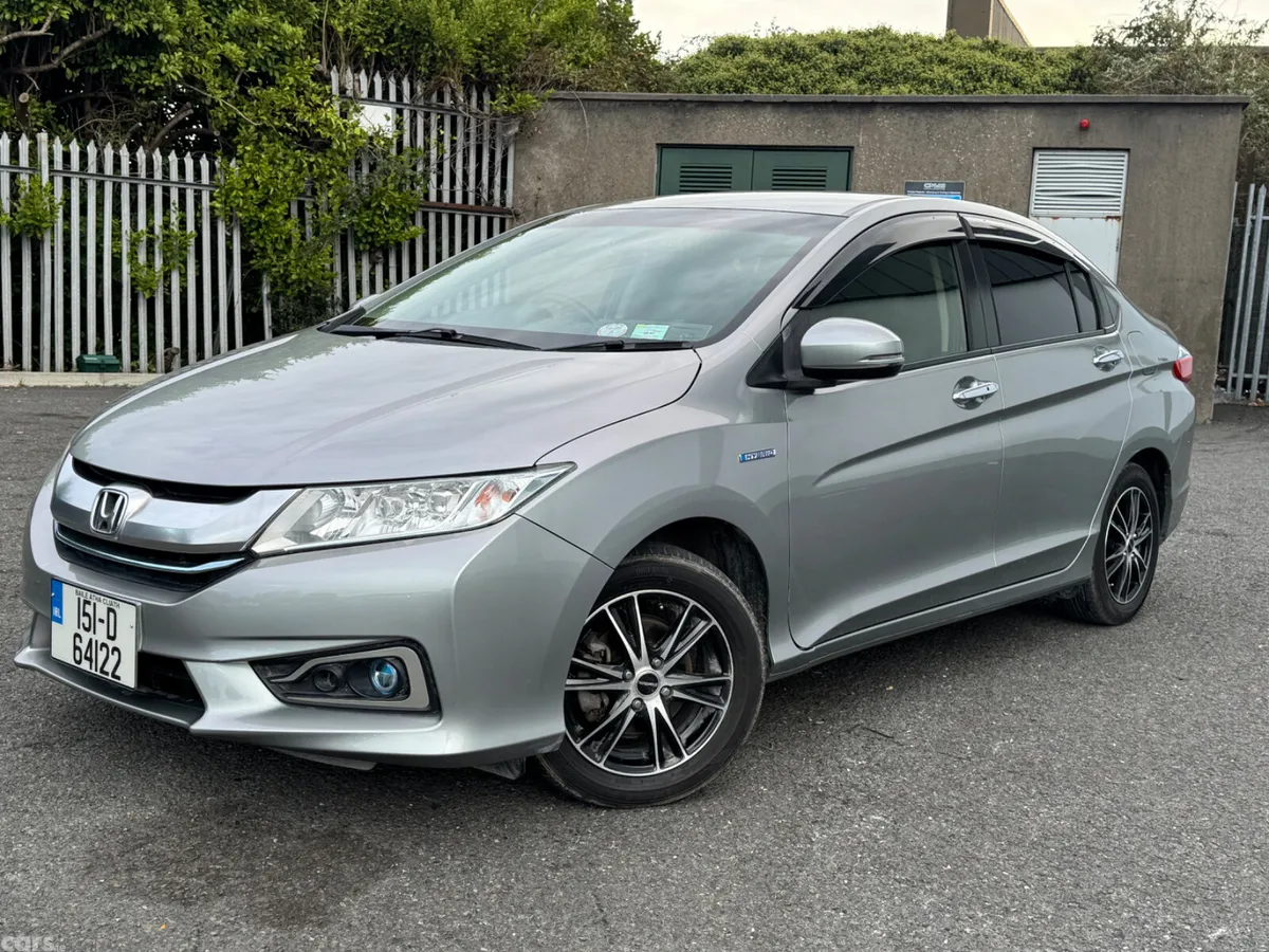 Honda Grace Saloon, Petrol Hybrid, 2015, Silver
