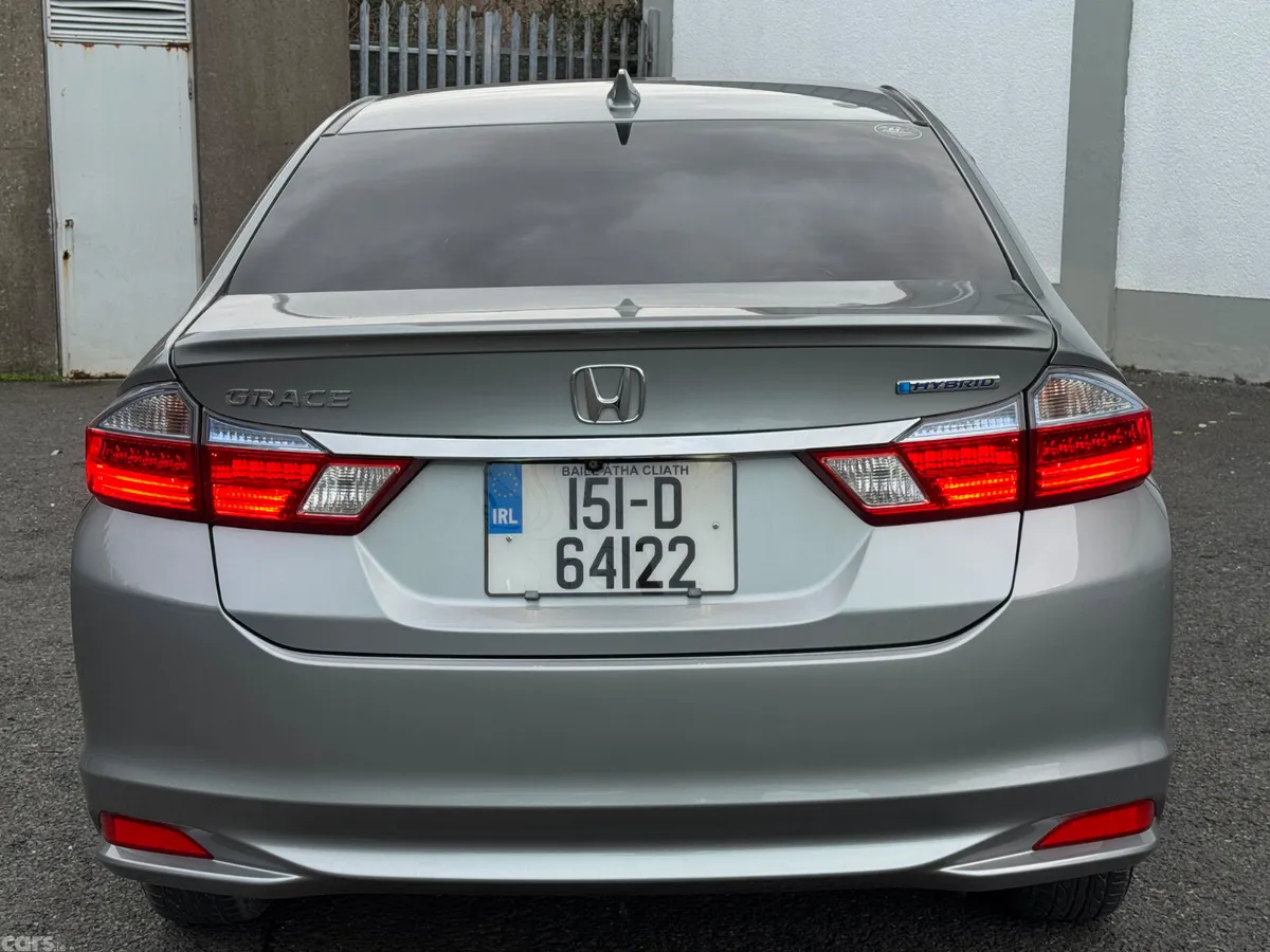 Honda Grace Saloon, Petrol Hybrid, 2015, Silver