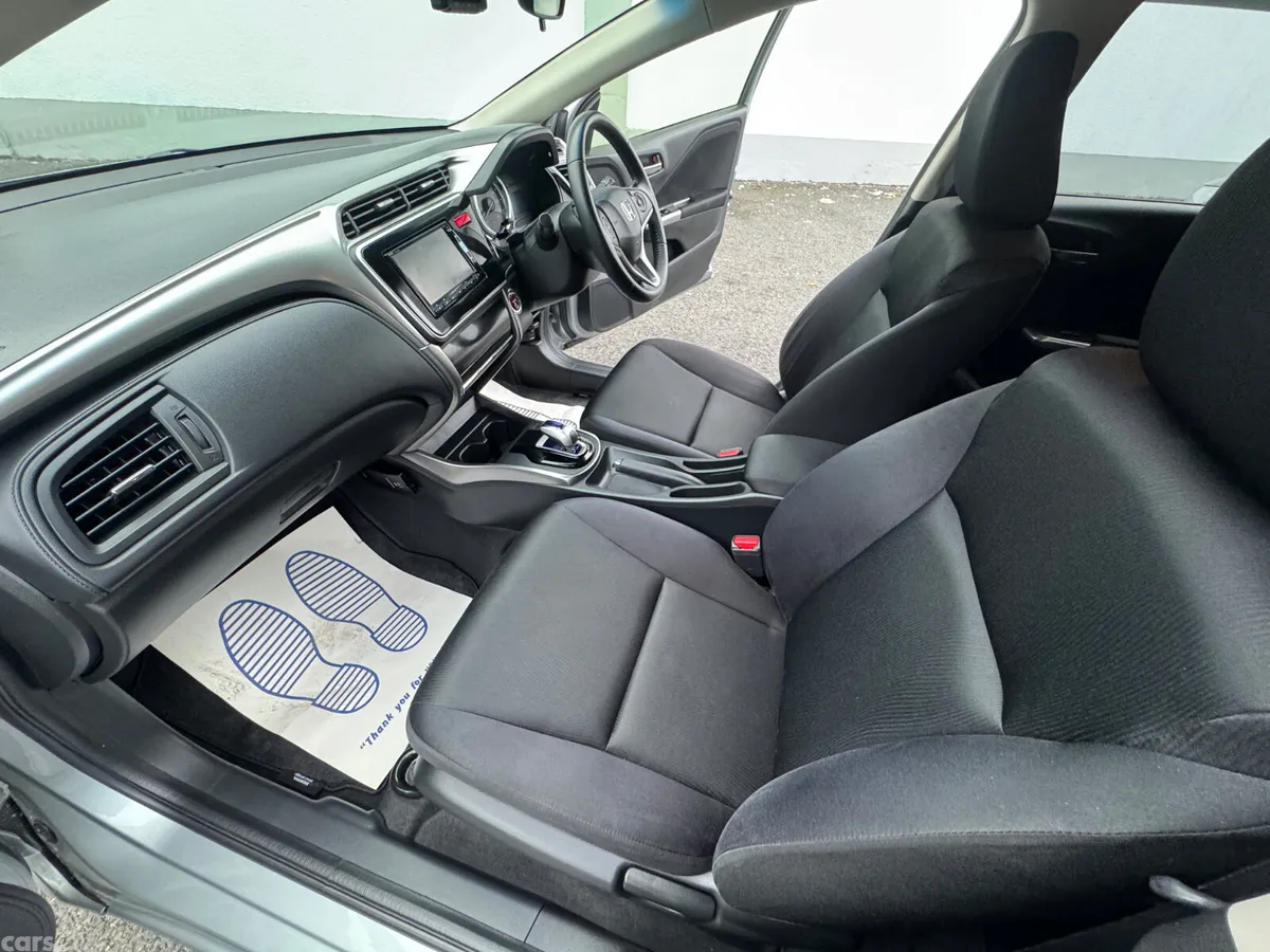 Honda Grace Saloon, Petrol Hybrid, 2015, Silver