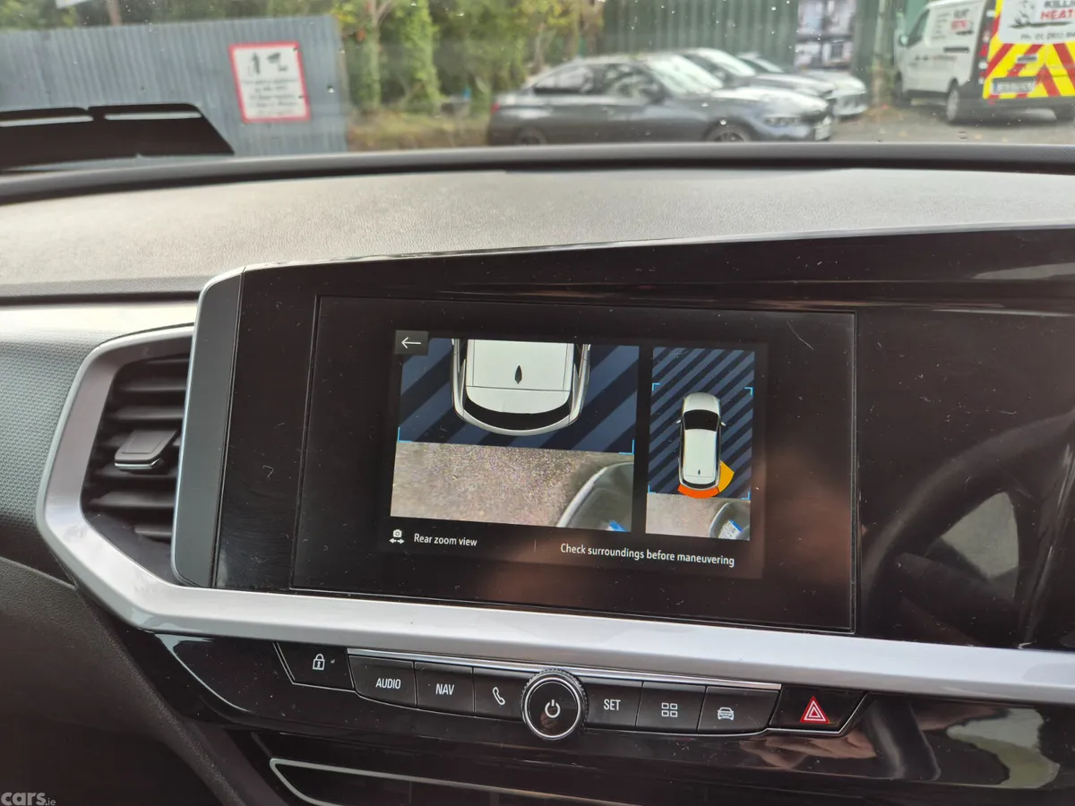 Opel Grandland X SUV, Diesel, 2022, Red