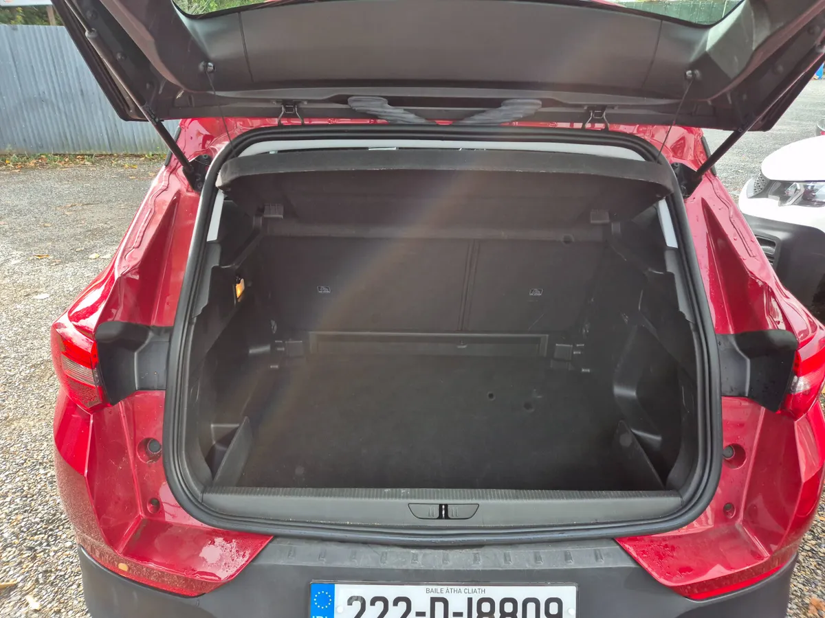 Opel Grandland X SUV, Diesel, 2022, Red