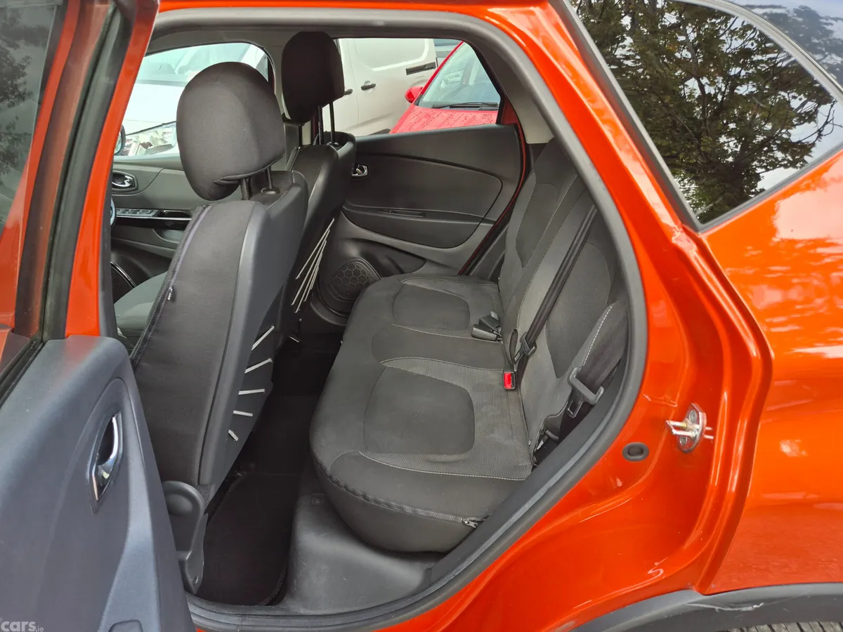 Renault Captur Hatchback, Diesel, 2015, Orange