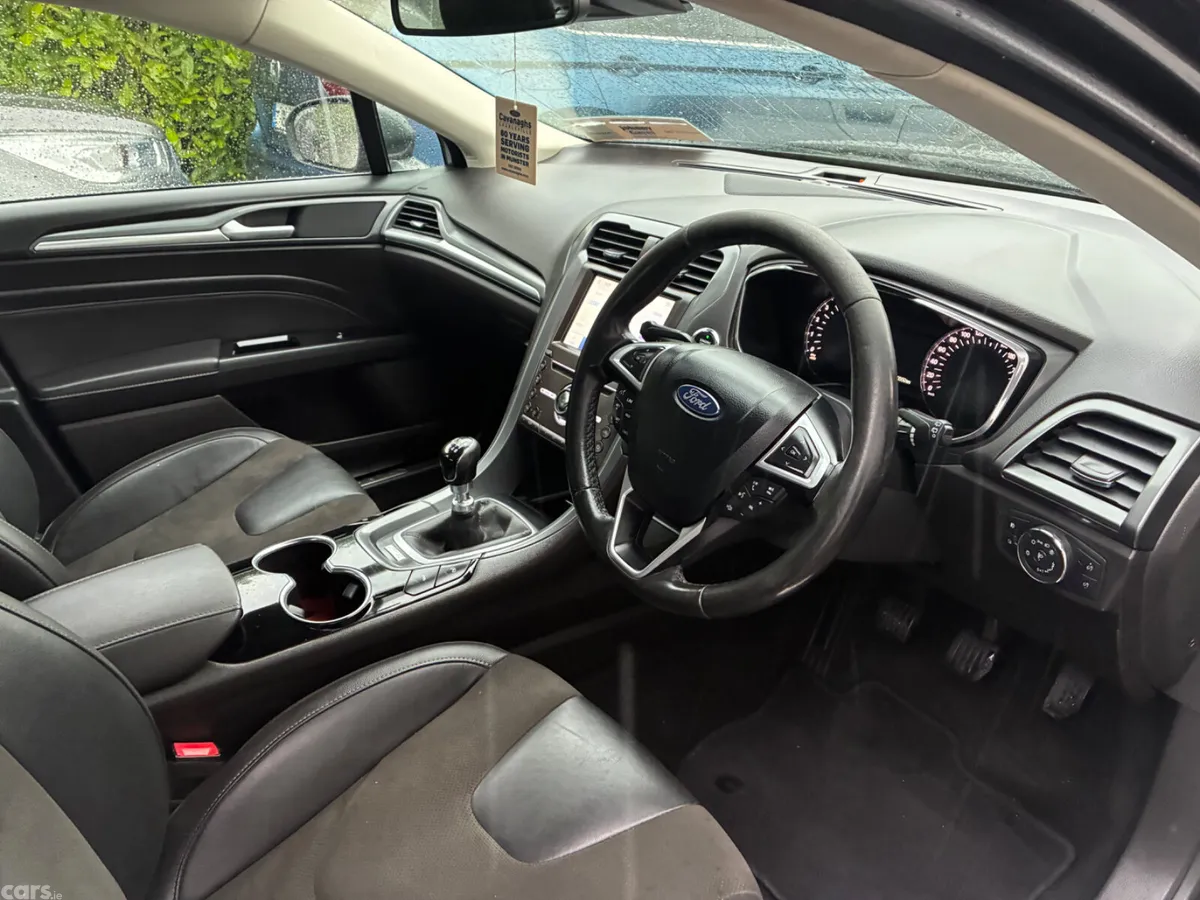 Ford Mondeo Hatchback, Diesel, 2017, Grey