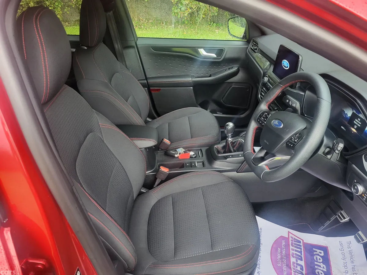 Ford Kuga SUV, Diesel, 2020, Red