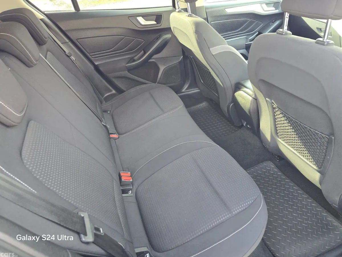 Ford Focus Hatchback, Diesel, 2018, Black
