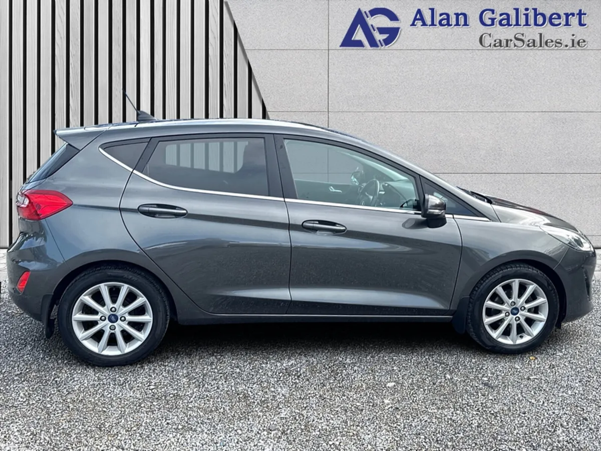 Ford Fiesta Hatchback, Petrol, 2020, Grey