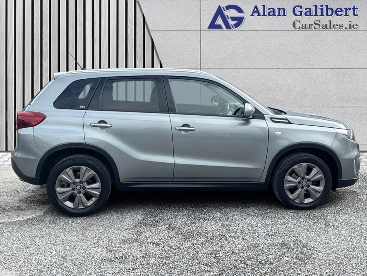 Suzuki Vitara SUV, Petrol, 2021, Grey