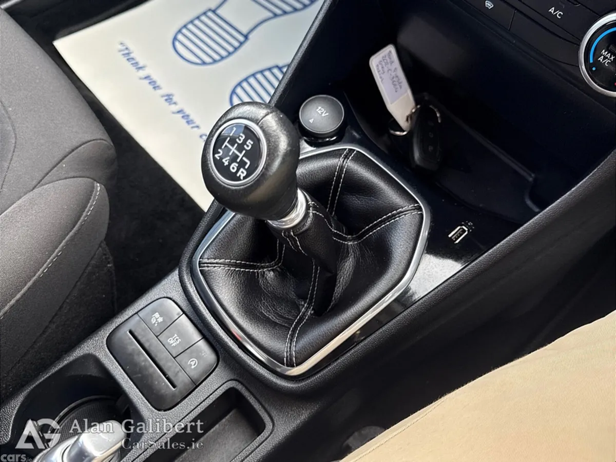 Ford Fiesta Hatchback, Petrol, 2020, Grey