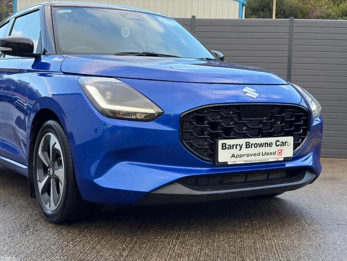 Suzuki Swift Hatchback, Petrol Hybrid, 2025, Blue