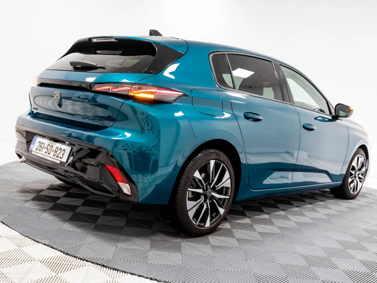 Peugeot 308 Hatchback, Petrol Hybrid, 2026, Blue