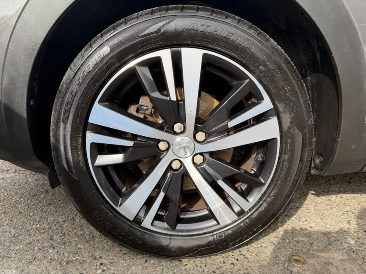 Peugeot 5008 MPV, Petrol, 2018, Grey