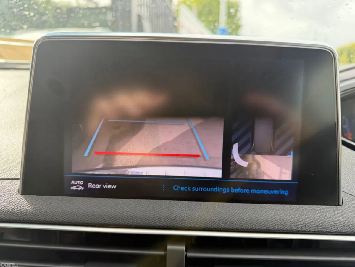 Peugeot 5008 MPV, Petrol, 2018, Grey