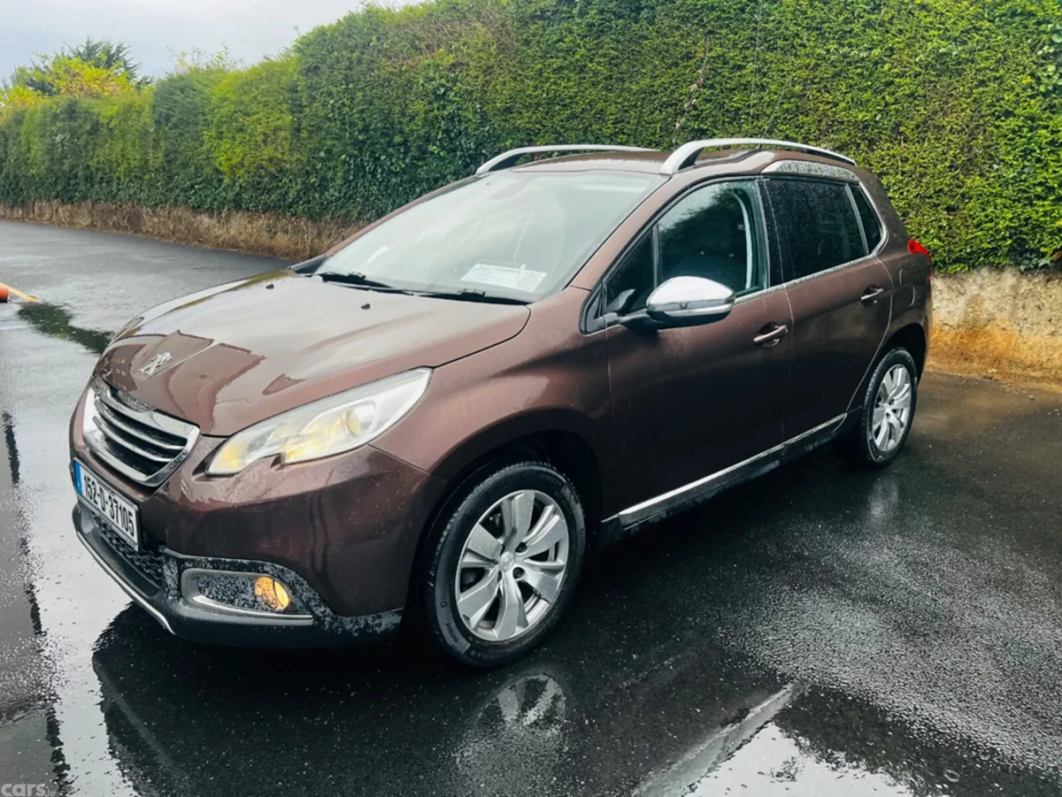 Peugeot 2008 Hatchback, Petrol, 2015, Brown