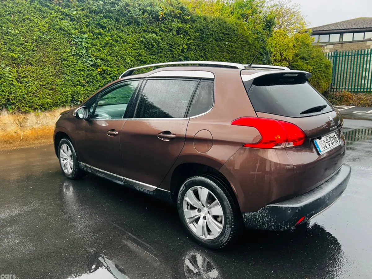 Peugeot 2008 Hatchback, Petrol, 2015, Brown