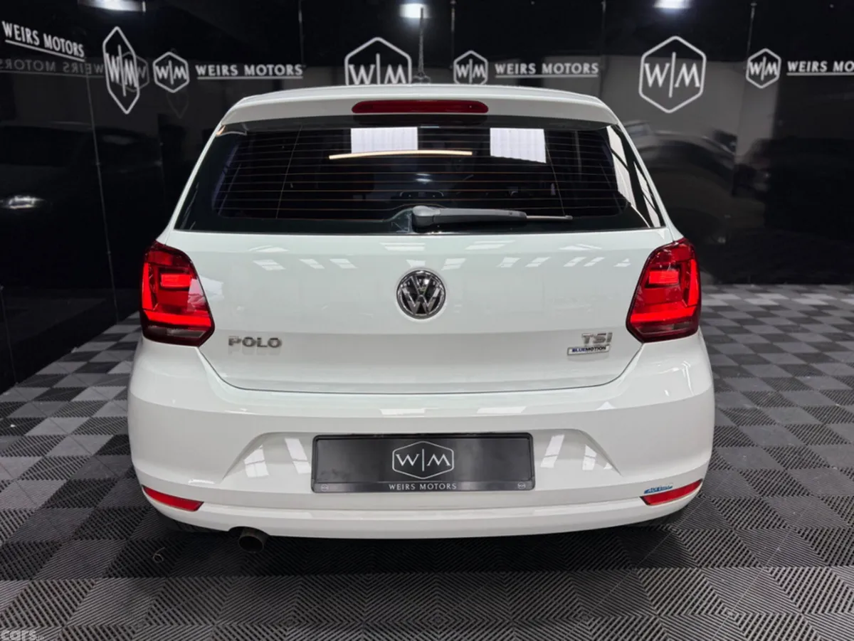 Volkswagen Polo Hatchback, Petrol, 2017, White