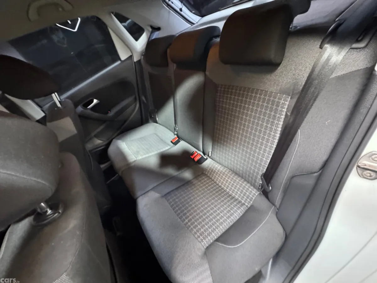 Volkswagen Polo Hatchback, Petrol, 2017, White