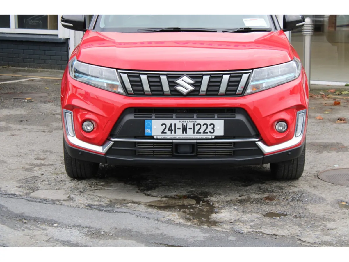 Suzuki Vitara SUV, Petrol, 2024, Red