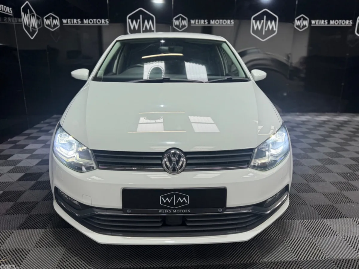 Volkswagen Polo Hatchback, Petrol, 2017, White