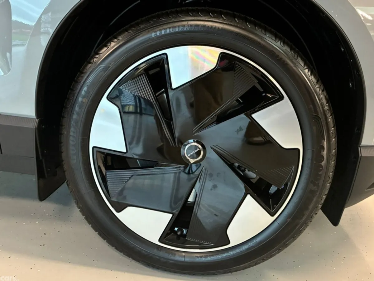 Volvo EX30 SUV, Electric, 2025, Grey