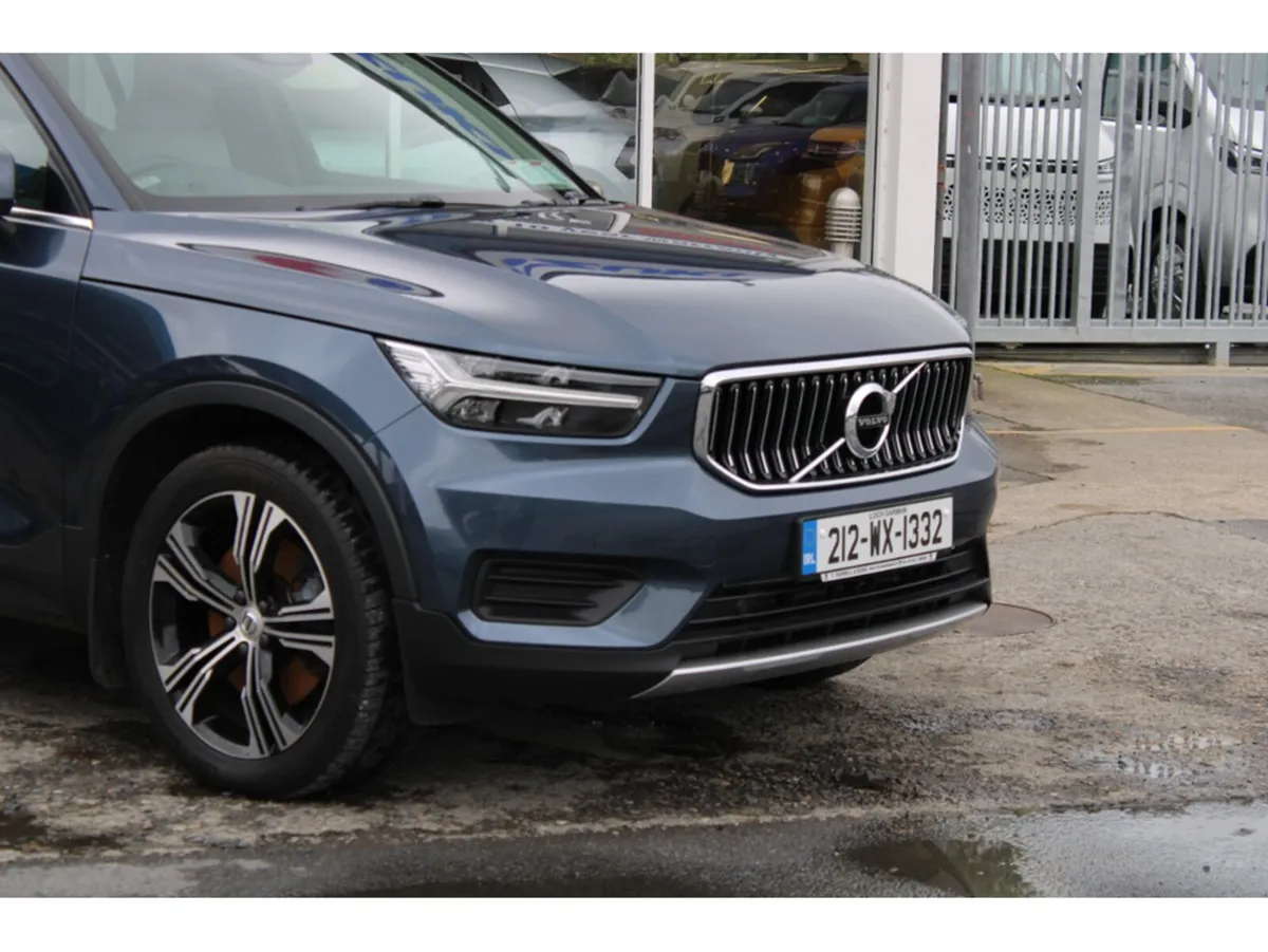 Volvo XC40 SUV, Petrol Plug-in Hybrid, 2021, Blue